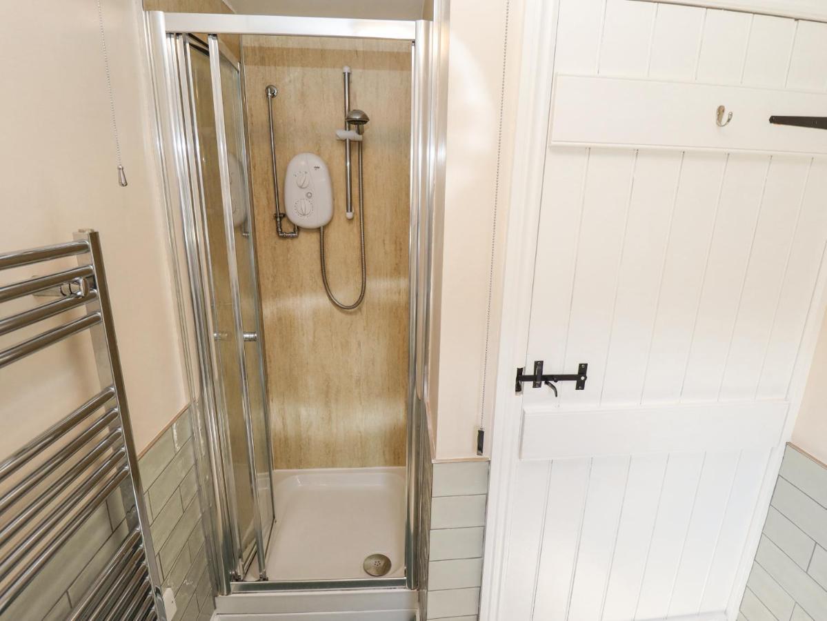 The Cottage 16 Northside Patrington エクステリア 写真