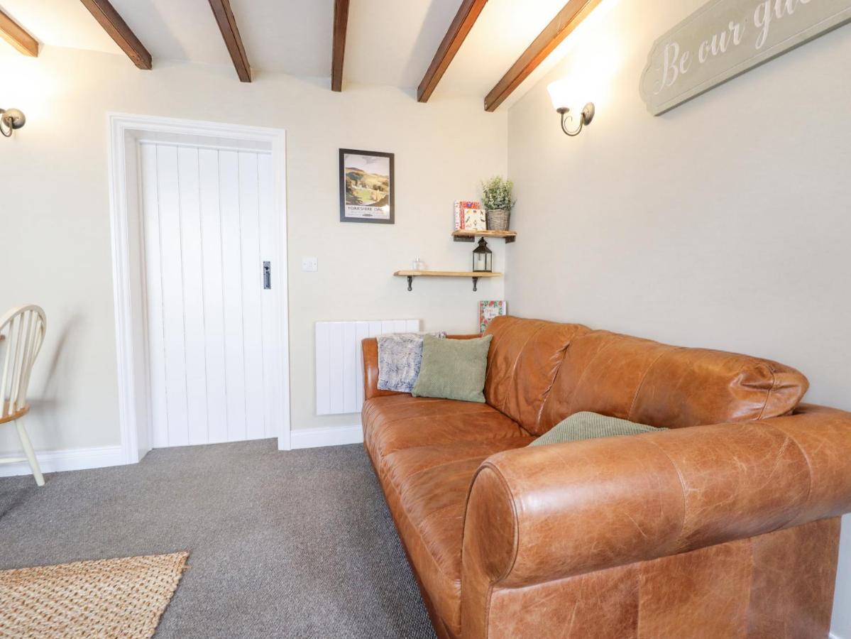 The Cottage 16 Northside Patrington エクステリア 写真