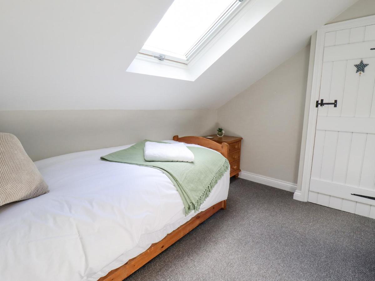 The Cottage 16 Northside Patrington エクステリア 写真